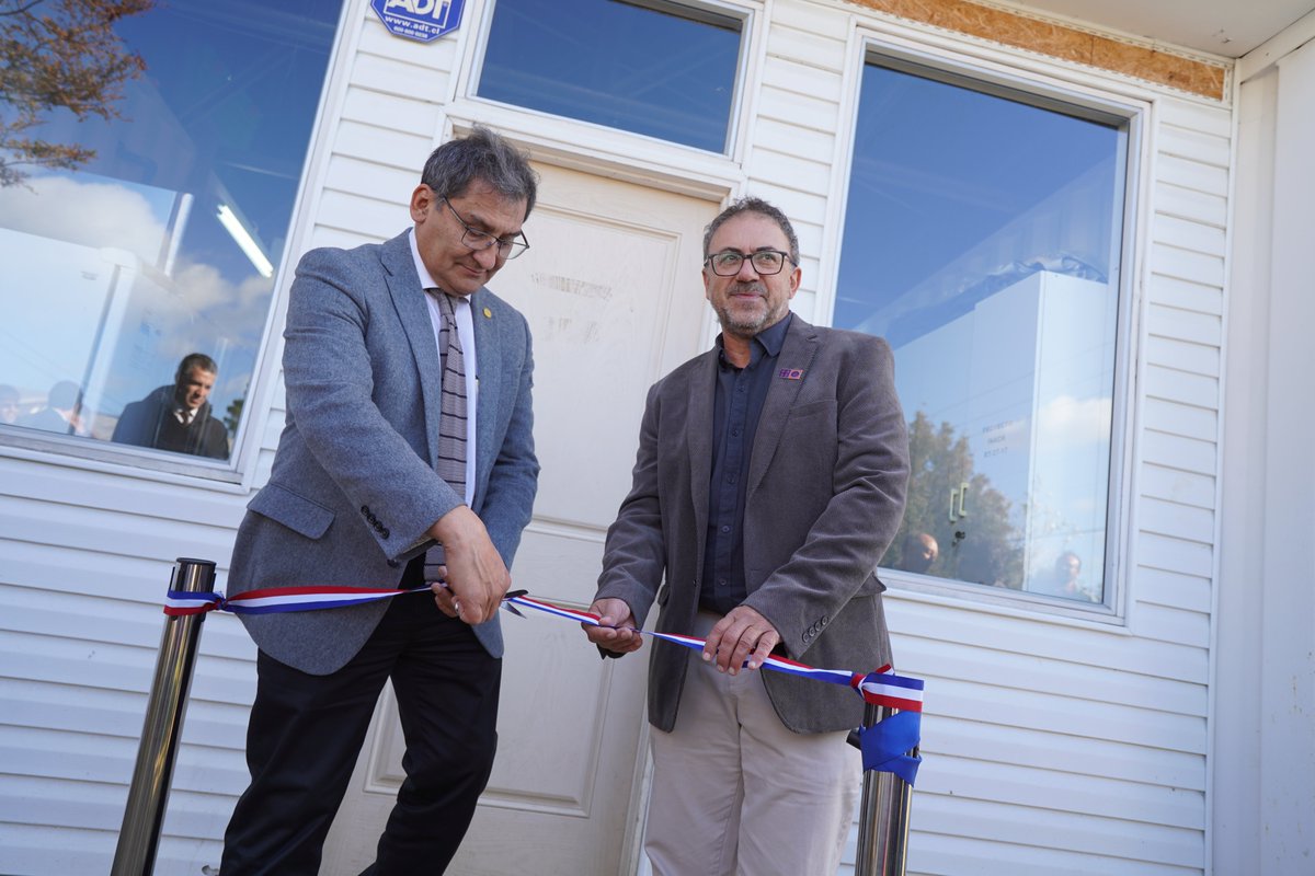 MilenioBASE's tweet photo. NOTICIAS📰 | Nuevo espacio de colaboración e interdisciplina científica en la región de Magallanes

🔵A 15 años de su fundación, @Lemas_lab de la @udemagallanes refuerza su rol junto al @MilenioBASE 👉 Todos los detalles en https://t.co/GgJDhxOdLO https://t.co/CCLNhLMjpd
