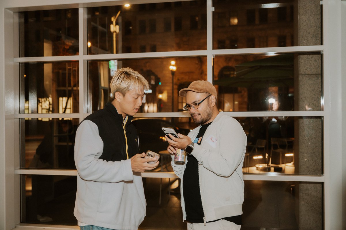 rootlyhq's tweet photo. HumanX is gathering some of the most influential AI leaders in SF for a week. We kicked it off with 200+ engineers and builders last night.

The conversations were different this year. The gap between HumanX 2025 and HumanX 2026 isn't incremental. The speed of adoption, the new failure modes, all speak about an unprecedented step forward in the industry.

Thanks to @MongoDB @Vanta Jellyfish @RunPod @Groundcover and @CloudZero for co-hosting with @rootlyhq.
