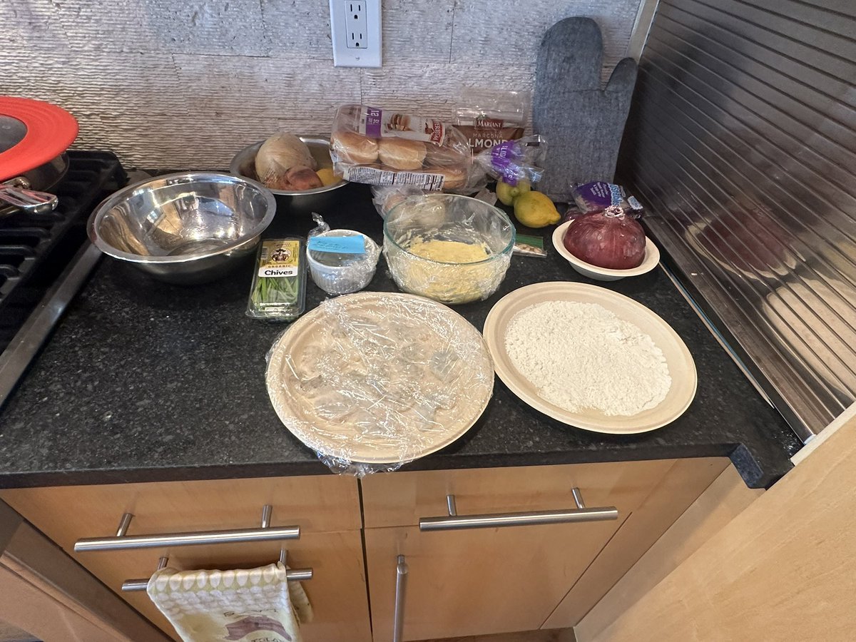 MaybeSoMaybeLot tweet media