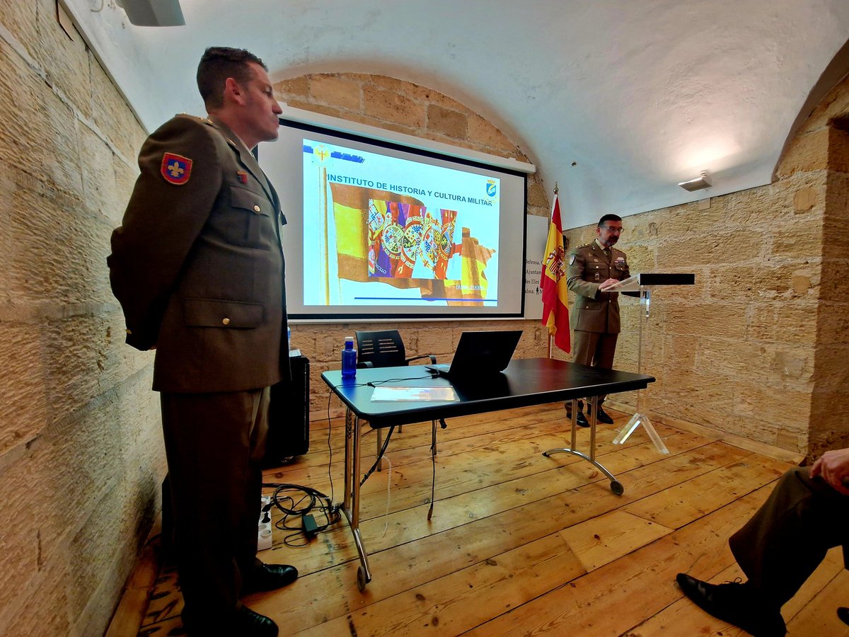 COMGEBAL_ET's tweet image. El general jefe de #COMGEBAL ha inaugurado la exposición 'Las Banderas Históricas del Reino de España' ubicada en el Castillo de San Carlos de #Palma, organizada por el #CHCMBAL @IHyCM_ET.
Se podrá visitar en los horarios de apertura del Castillo hasta el 25 de abril.
@MCANA_ET