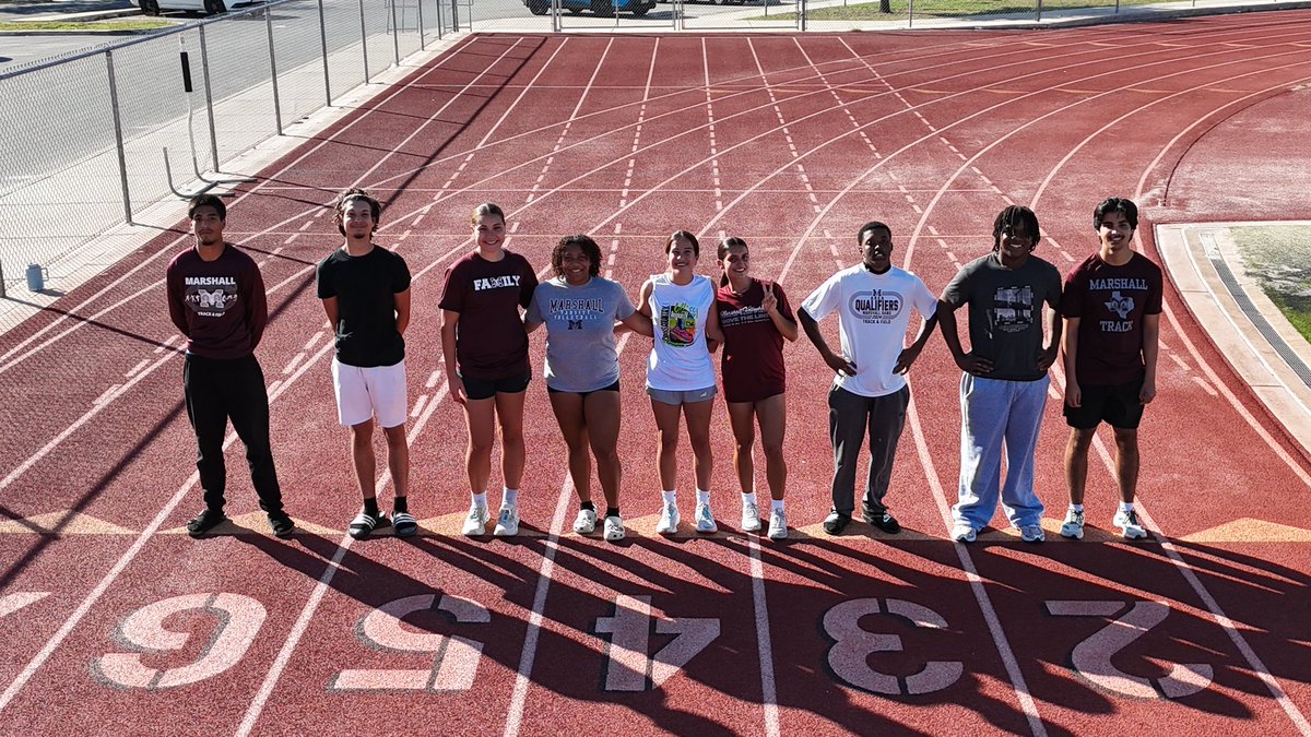 RamsGirlsTrack's tweet photo. Yesterday at practice we honored our Seniors & Thanked them for their years of dedication to the program! 🐏♥️ #RamPride #RamFamily #OnceARamAlwaysARam https://t.co/4JVmlLvmTf