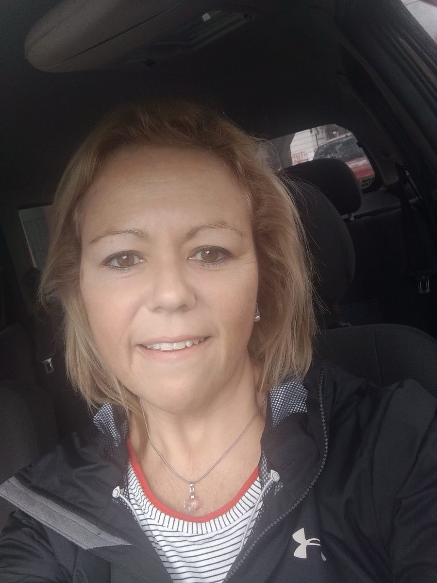Carla R. tweet media