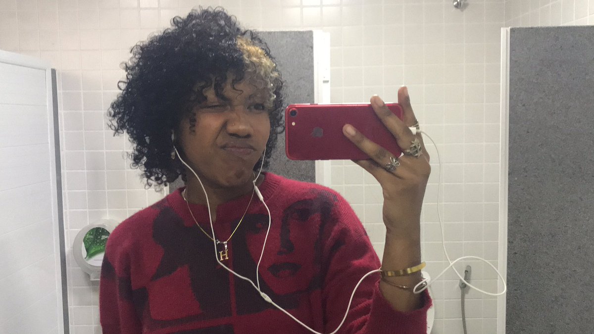 Henrii🌪 tweet media