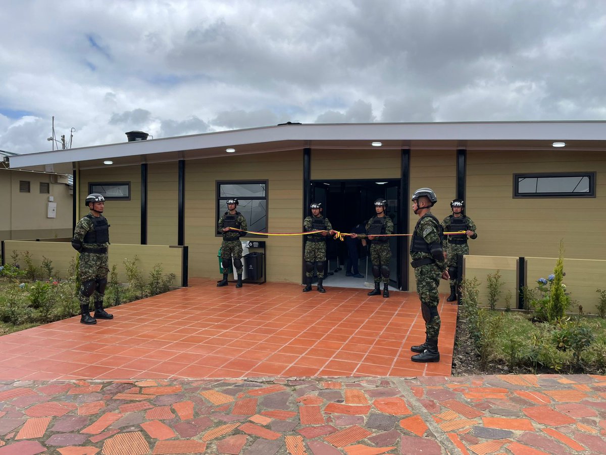 Sanidad Ejército Nacional tweet media