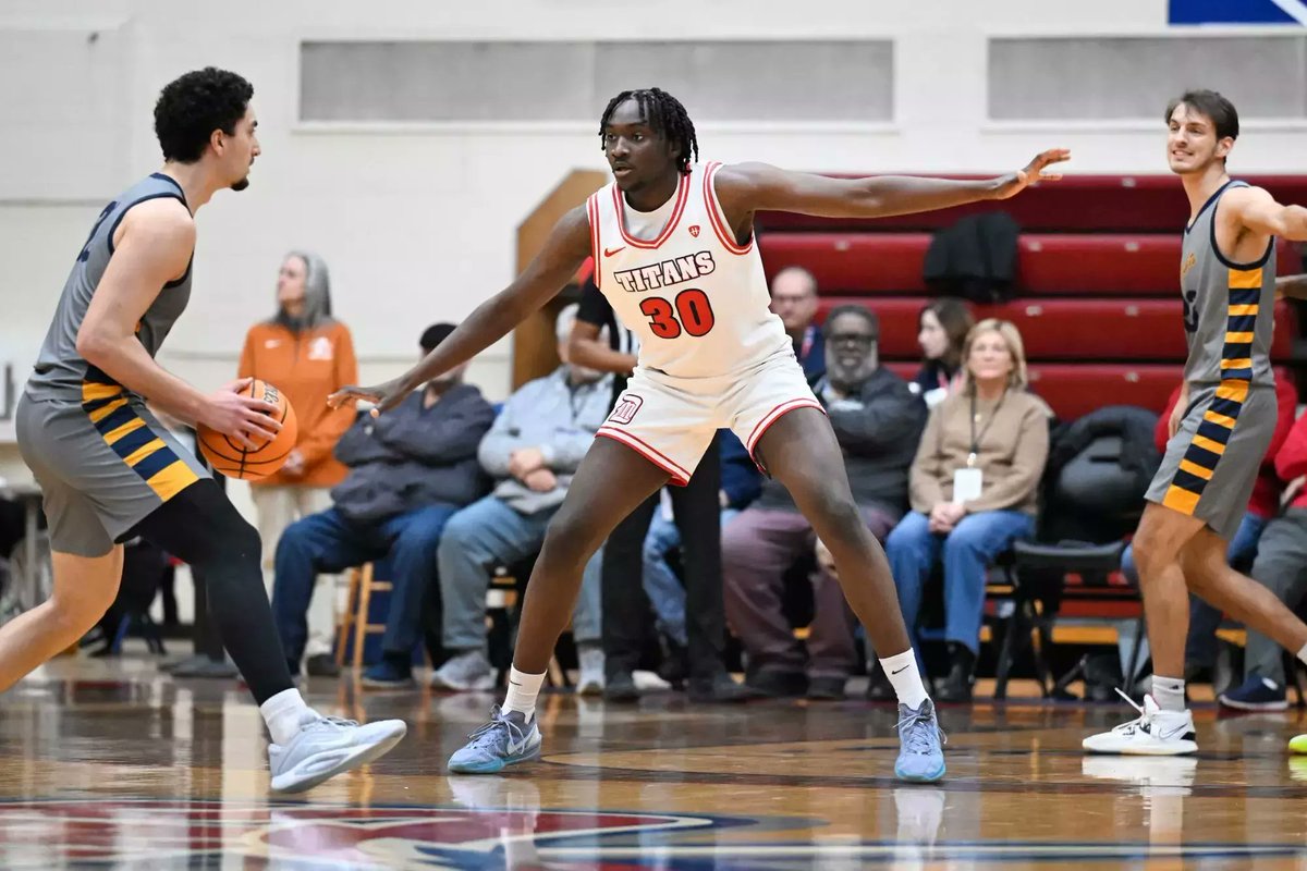 Detroit Mercy big man Ryan Kalambay will enter the transfer portal, his agent <a href="/GermanSrulovich/">German Srulovich</a> of <a href="/WEAVE/">WEAVE</a> tells <a href="/247Sports/">247Sports</a>.

Averaged 4.1 PPG, 5.3 RPG and 1.3 BPG per game in just 20.0 MPG this season, shooting 57.5% from the field.