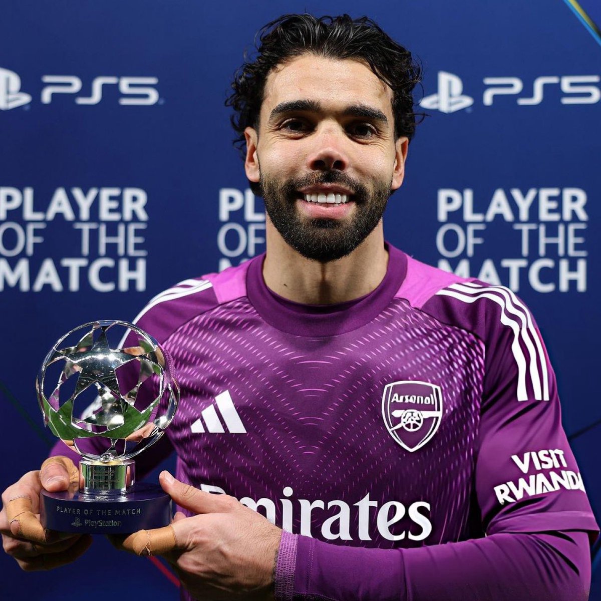 DailyAFC tweet media