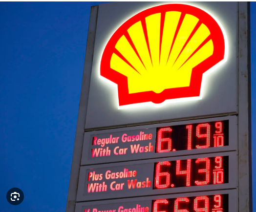 UncleSmoke tweet media