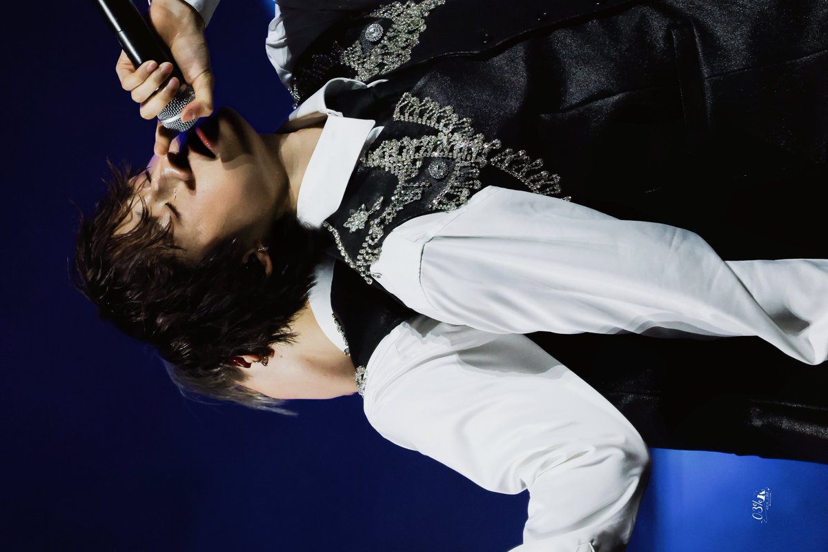 𝟎𝟑%♡ tweet media