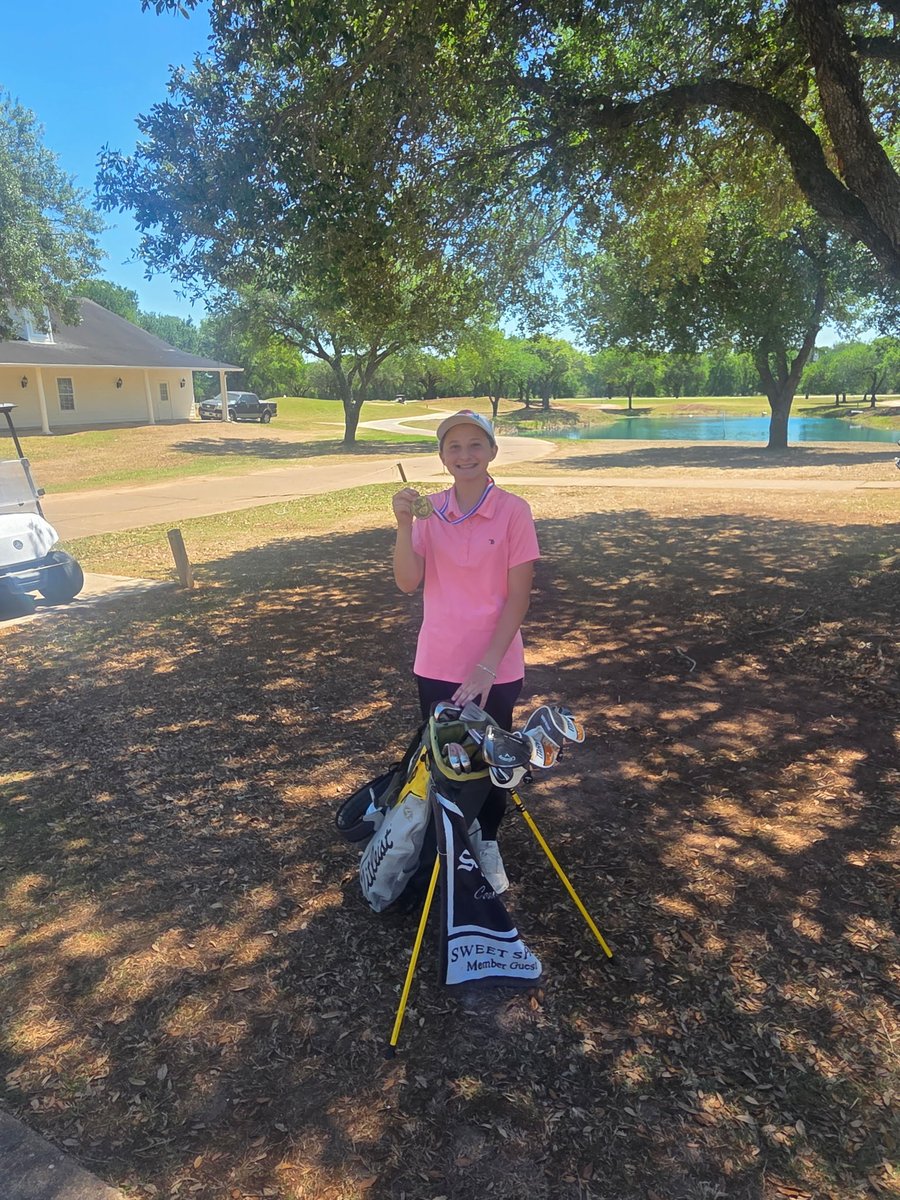 TRHSGBB's tweet photo. Lilly Brown still repping our school in many ways! She placed first at her golf tournament today!
Way to go Lilly!
#SilverTrackPride #LionNation https://t.co/HeL1O6ven1