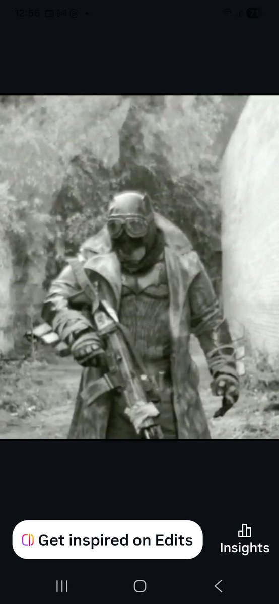 Fans4Directors's tweet photo. @restoreZSJL James Cameron, the Russo Bros... live Zack Snyders work. Use world revolutionary and envy for his visual approach.

I'll go by them. https://t.co/K4zE5VNETK