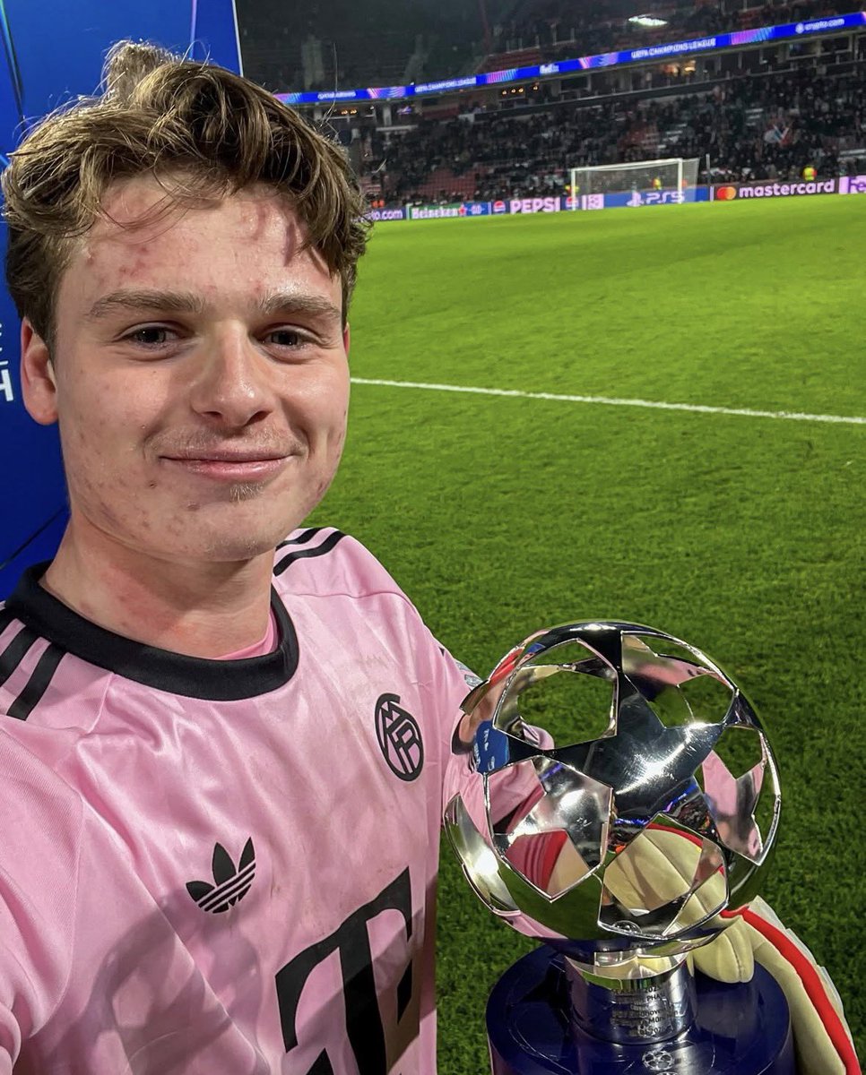 mira🐈‍⬛ tweet media