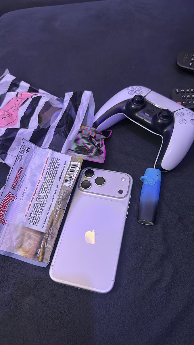 Mic Freshy tweet media