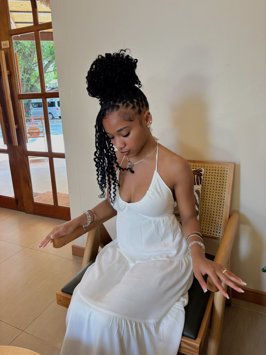 evadiamondj tweet media