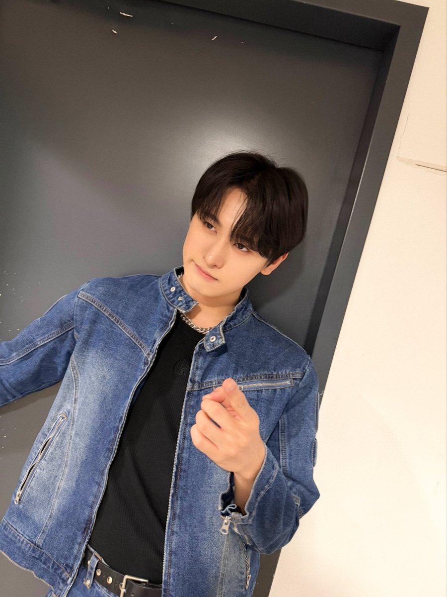 TRENDZ (트렌드지) tweet media