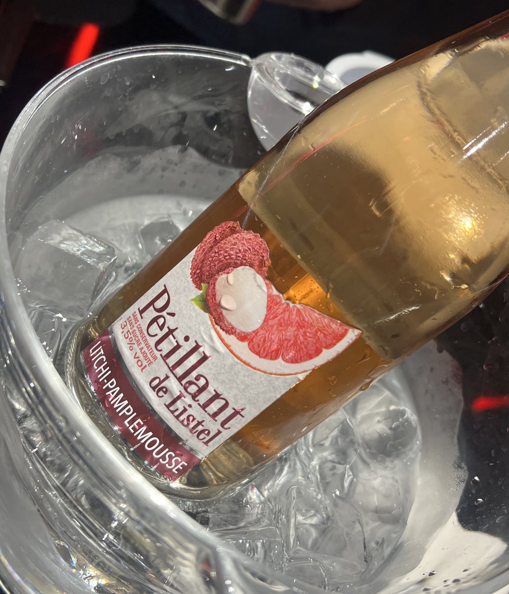 らいか tweet media