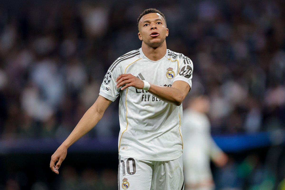 Vibes Foot tweet media