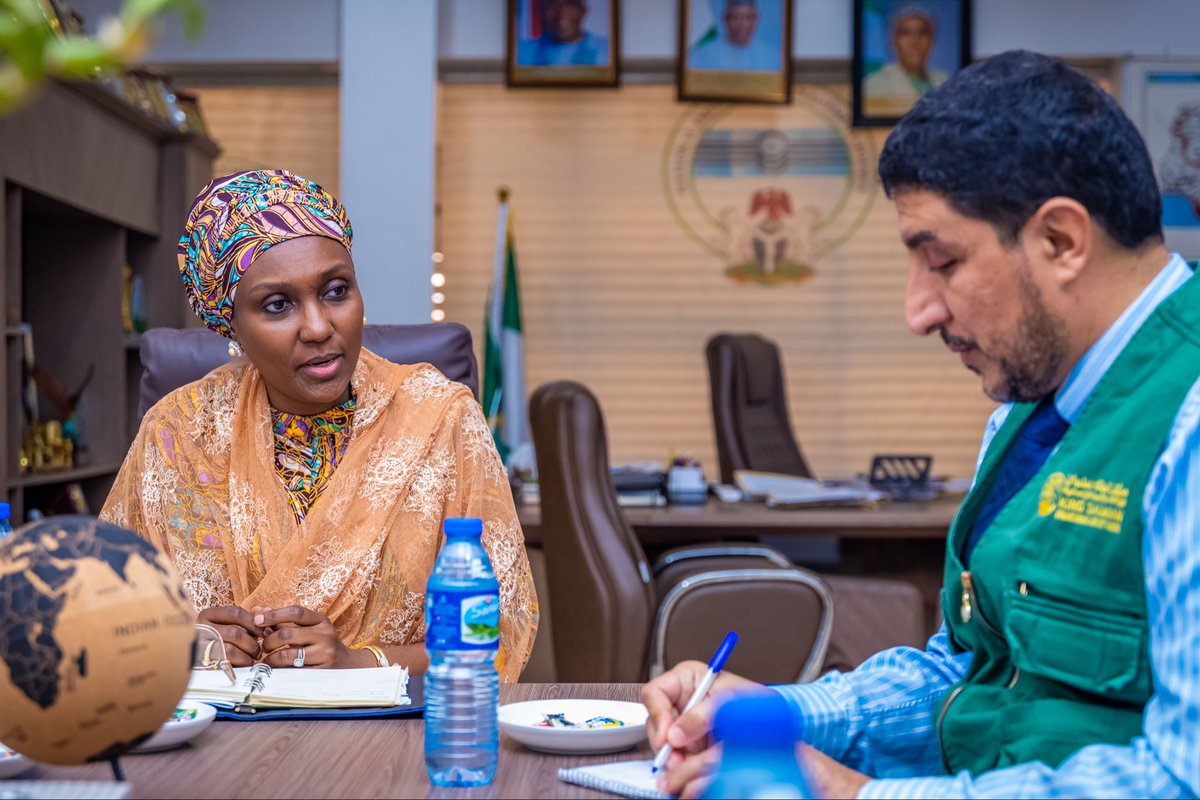 TheZubaidaUmar's tweet photo. I played host to a delegation from the King Salman Humanitarian Aid and Relief Centre @KSRelief_EN led by Mr. Nasser Al-Subaie, during which we explored avenues to strengthen our partnership, particularly, in the provision of humanitarian aid to vulnerable populations in Nigeria.

With our agency’s close coordination, programmes of KSrelief in Nigeria have, over the years, complemented the efforts of the Federal Government in providing food assistance and relief to the distressed.