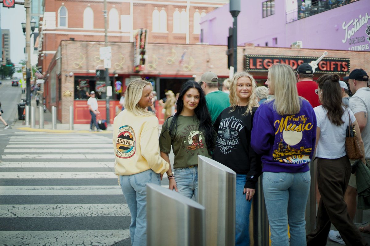 Nashville Locker Room tweet media