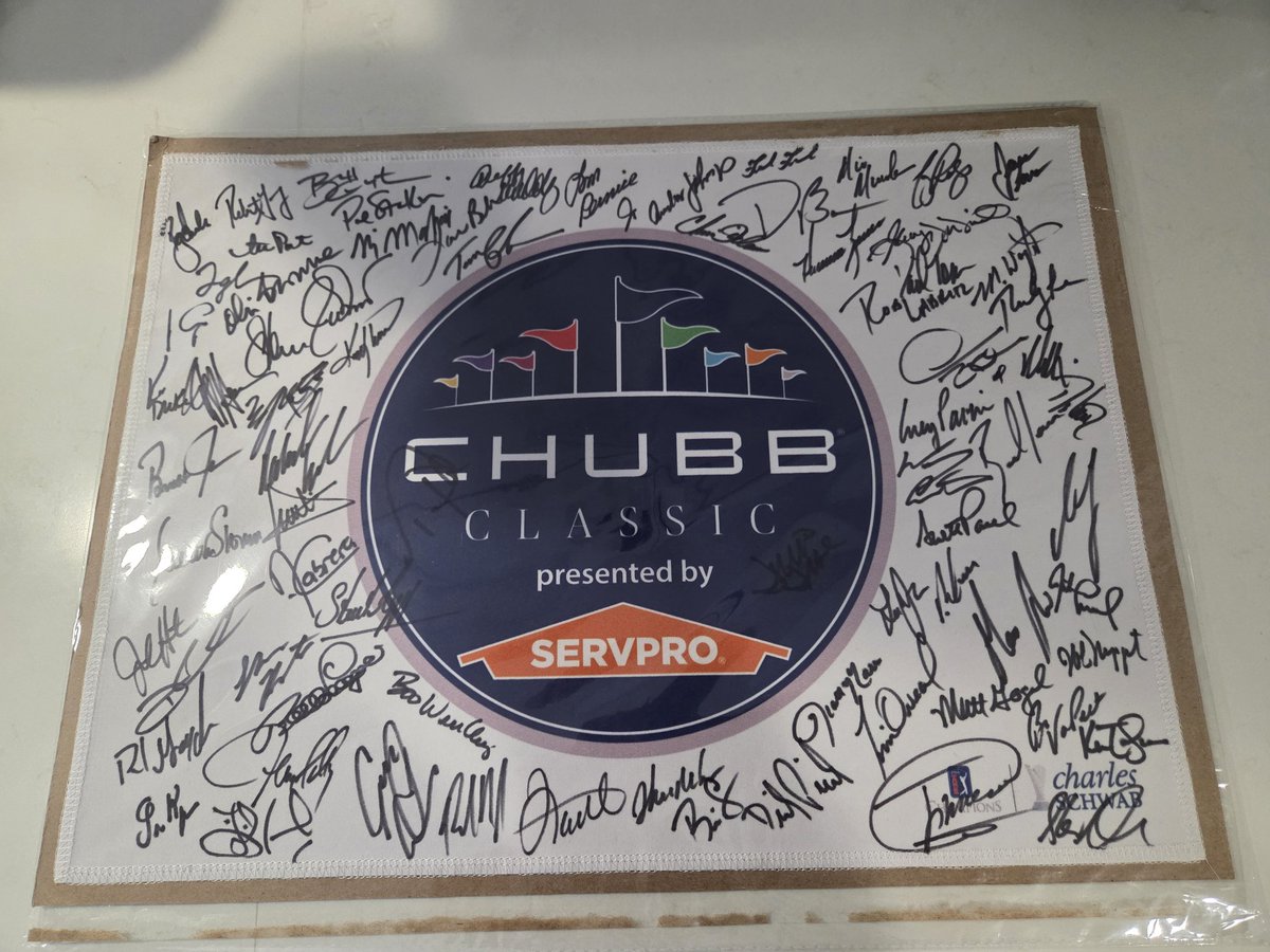 SBergerBOSTON's tweet image. Happy Masters week to those who celebrate. Was sent this pin flag from the champions tour event in Naples from mid February.  Many great past  masters performances  on here.