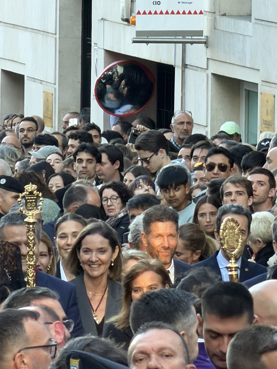 A quien te fue fiel en la tormenta, no lo dejes cuando salga el sol.