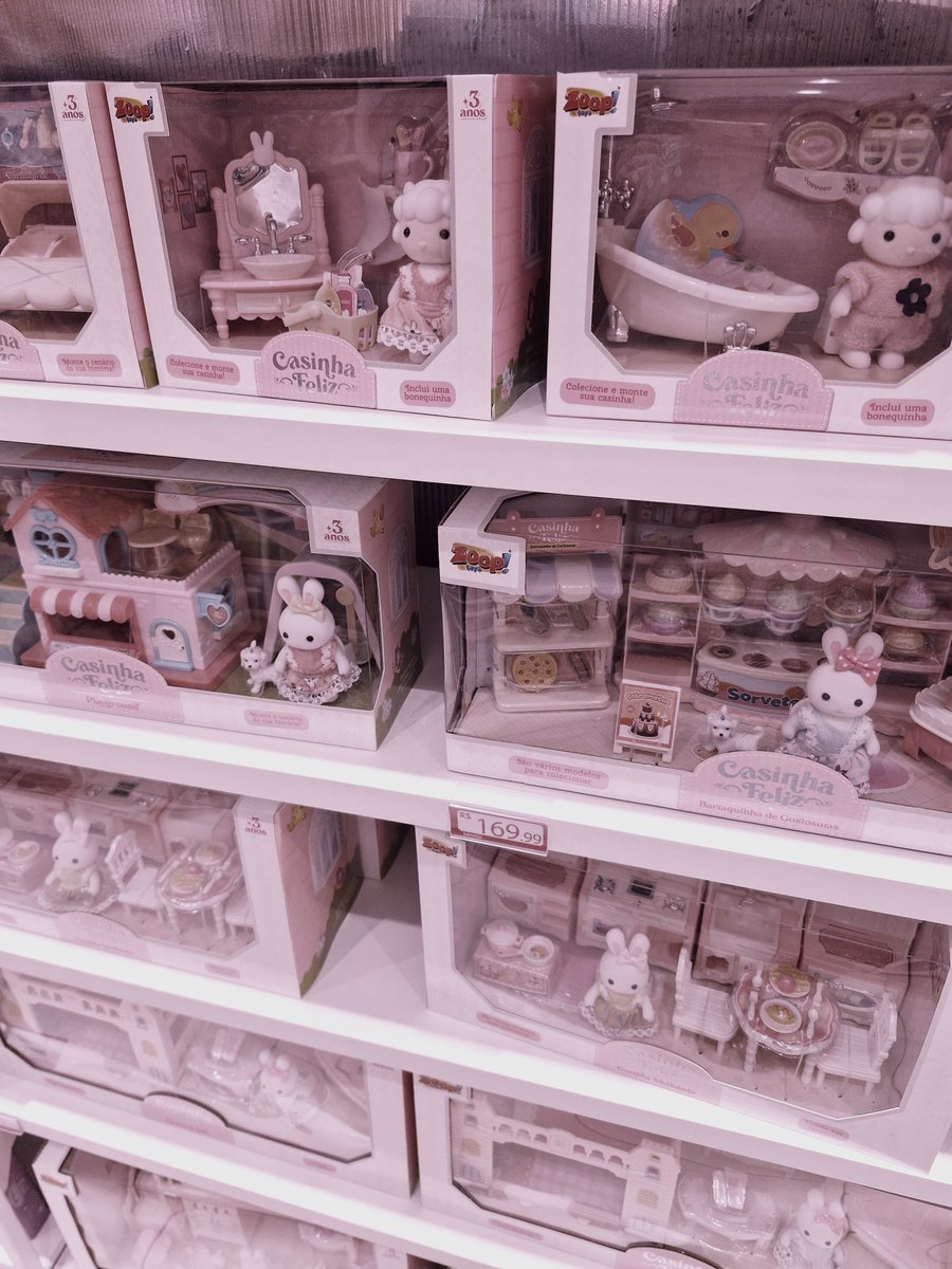 cakeytzc's tweet photo. ⏔⏔⏔ ꒰ ᧔ෆ᧓ ꒱ ⏔⏔⏔
shopping day (๑ᵔ⤙ᵔ๑) #jiraitwt
#hellokittytwt https://t.co/x7m0MKH9z7