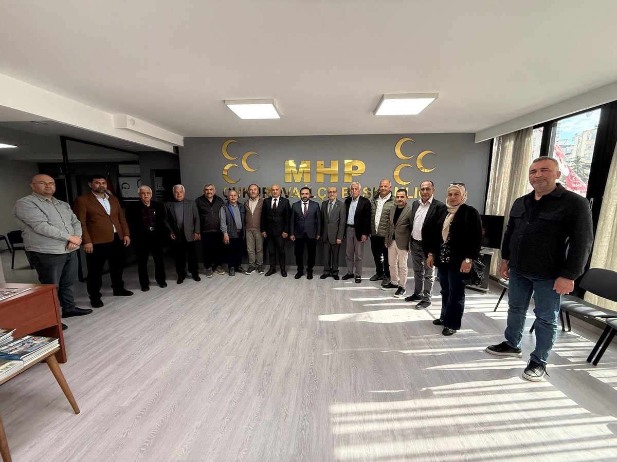 İlçe Başkanımız Mehmet ŞAHİN ve yönetim kurulumuzu ziyarete gelen Çukurova İlçe Müftüsü Orhan TURAN’a nazik ziyaretlerinden dolayı teşekkür ediyoruz.