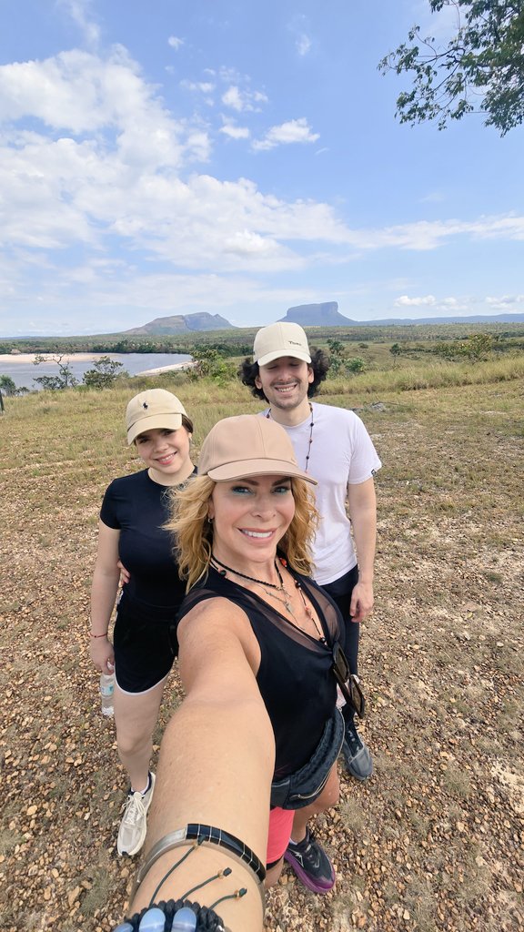 Shia Bertoni tweet media