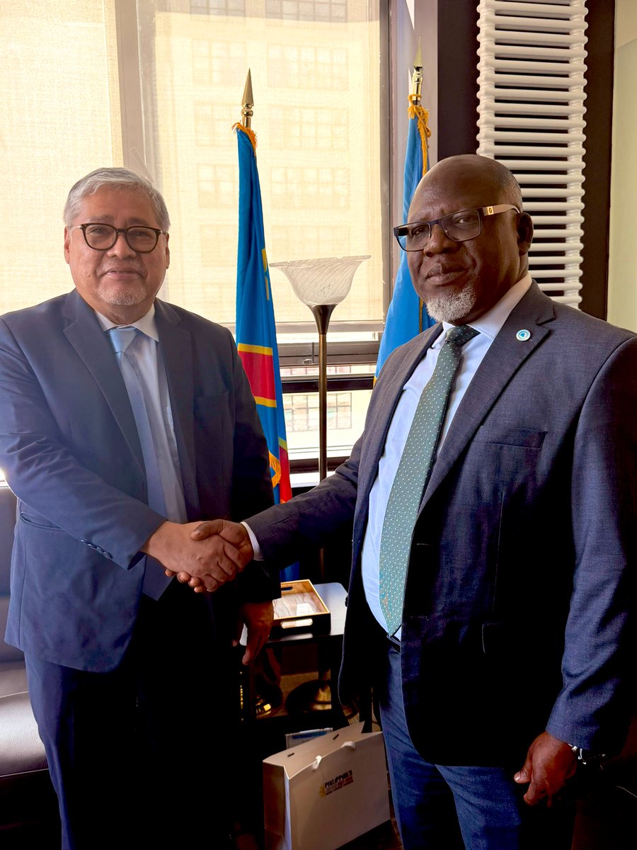 RDCongoONU's tweet image. Le Représentant permanent de la #RDC auprès des Nations Unies, l’Ambassadeur Zénon Mukongo Ngay, a reçu cet après-midi son homologue des Philippines, l’Ambassadeur Enrique A. Manalo.

Des échanges constructifs ont porté sur des questions d’intérêt commun.
#RDC #UN #Diplomatie