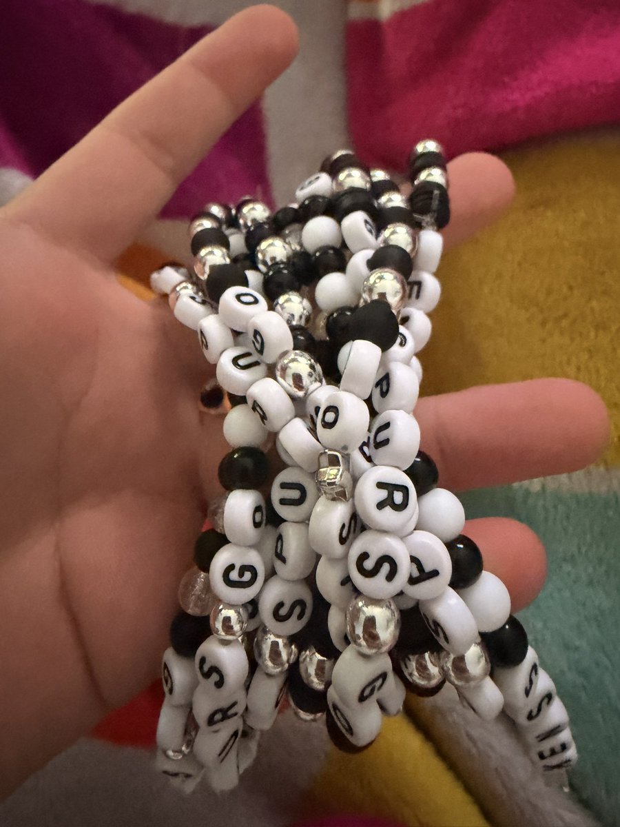 Raylien 👽✨🪐 tweet media