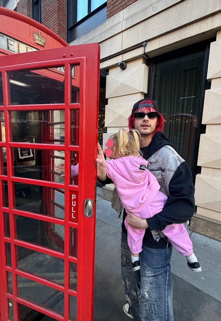 🦇 Seeing 5sos June 11th 2026! tweet media