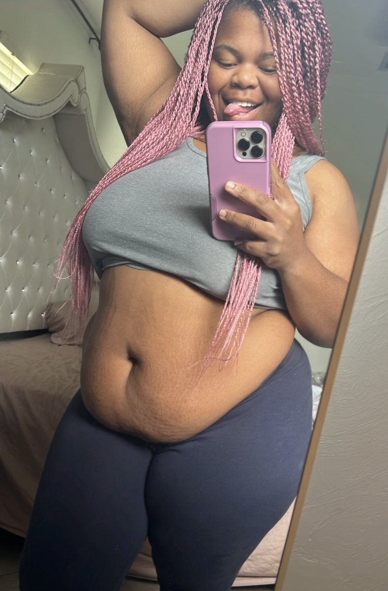 Penny Belly 💖 tweet media