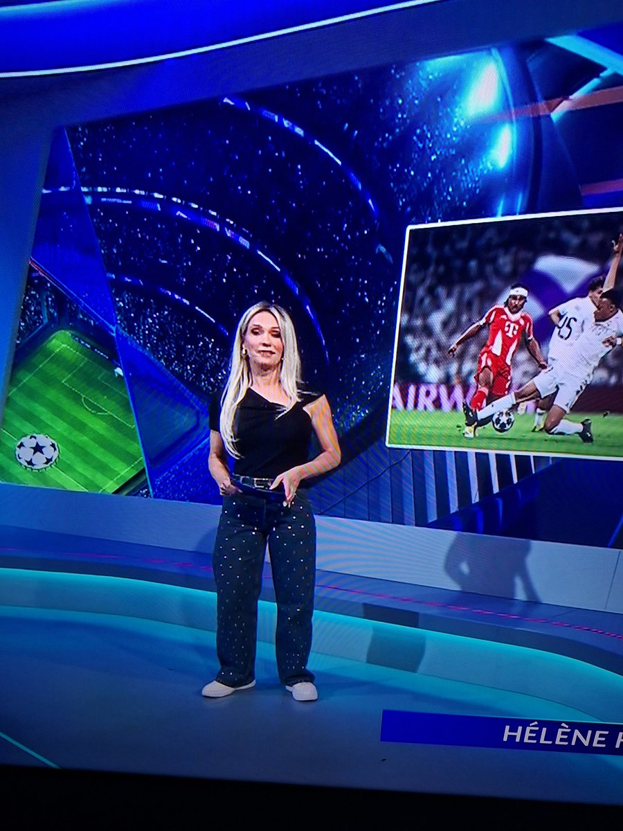 jimbotje1's tweet photo. En weer ziet ze er niet uit met dr kleuter-bling bling aso #hobbezak..  #hélènehendriks #espn #hélènehendriks #ziggo #ziggosport #championsleague . En staat erbij als een #bouwvakker. https://t.co/wsvKbIt2Tp