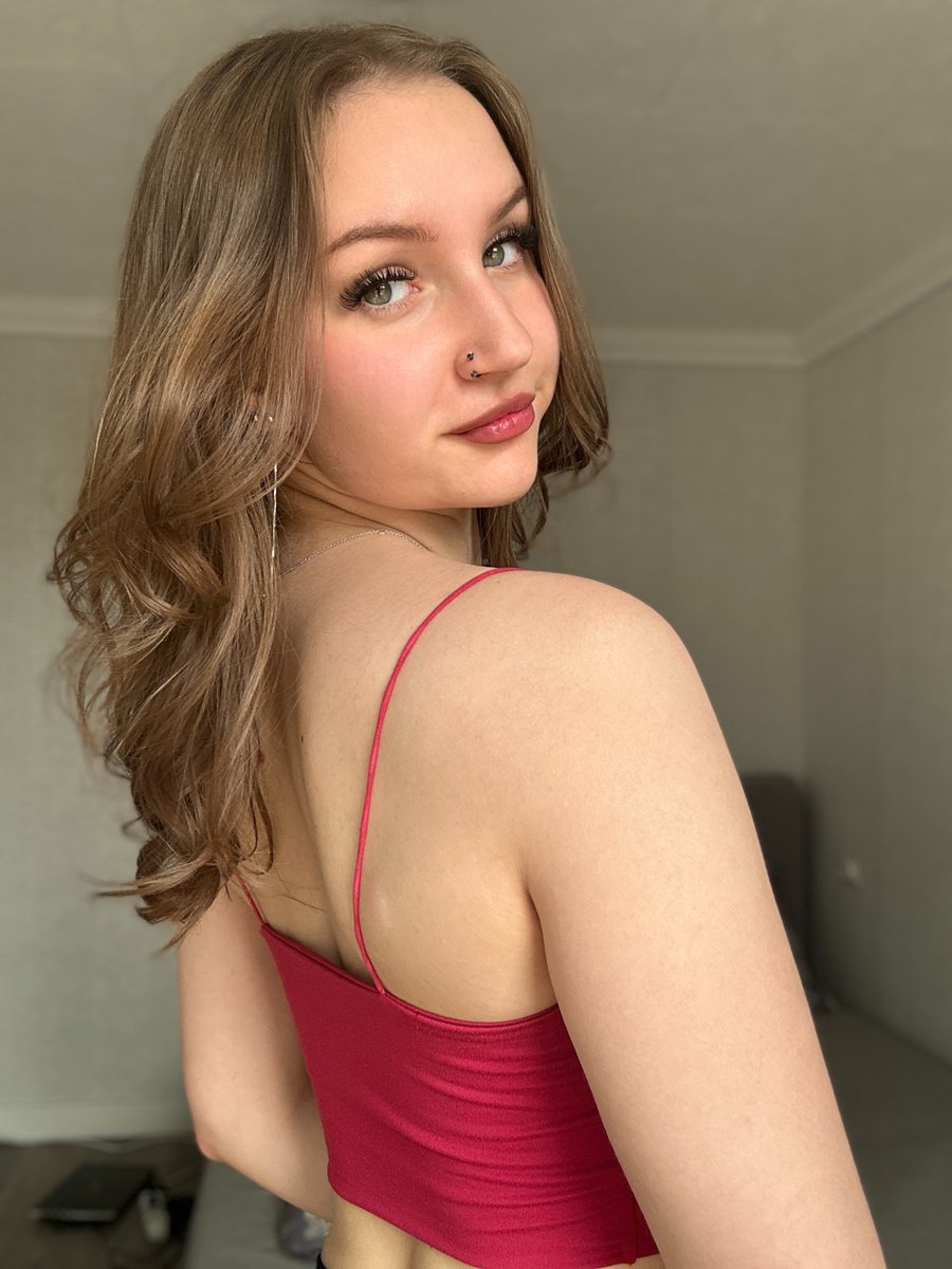 Laura✨ tweet media