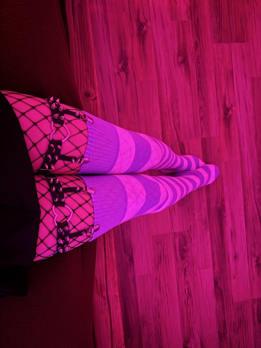 SeigenOfficial's tweet photo. How boys really wanna dress >w< #femboy https://t.co/O211T0DDgd
