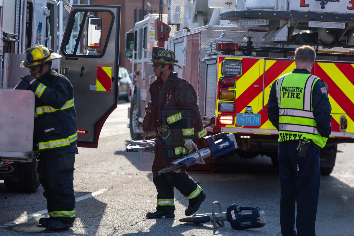 857_Fire_Photography tweet media