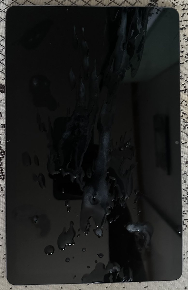 젤크남 tweet media