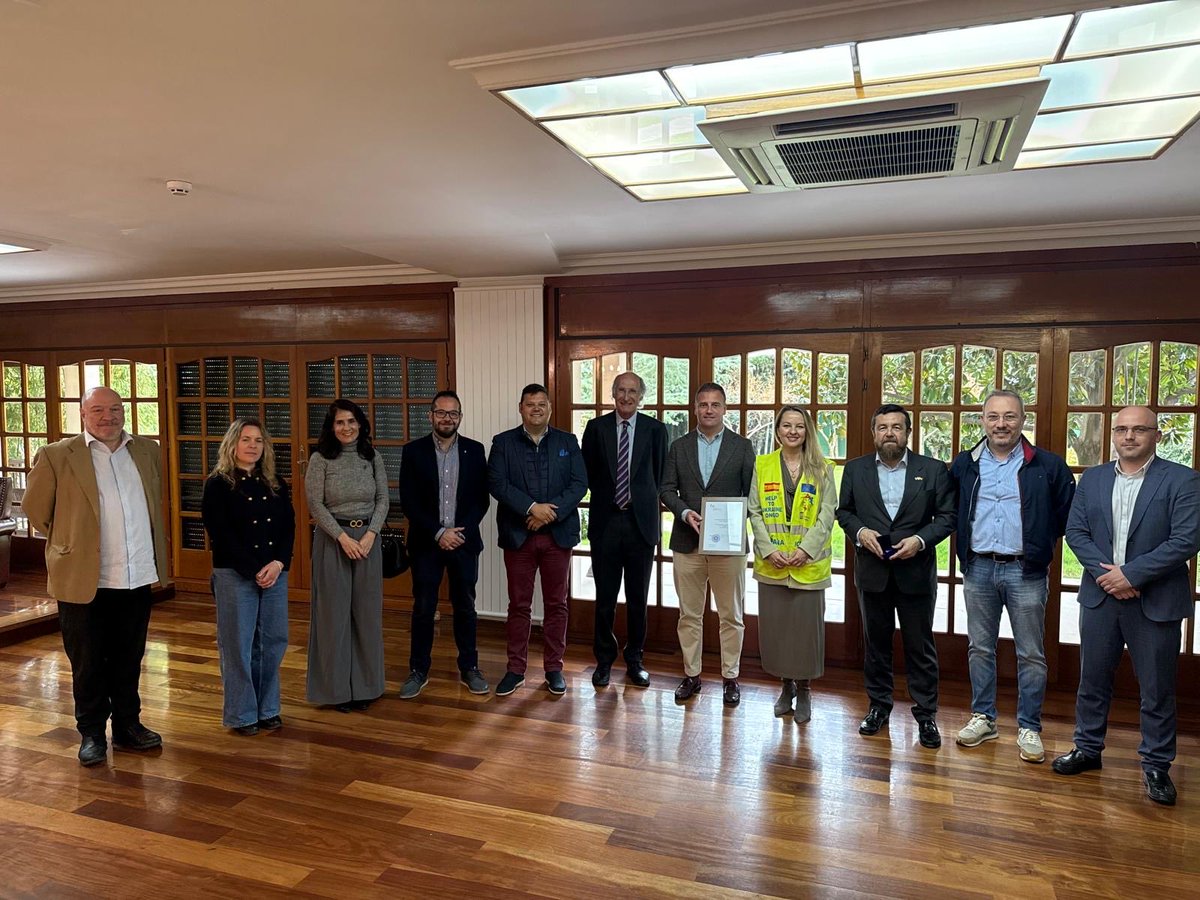 Help To Ukraine ONGD tweet media