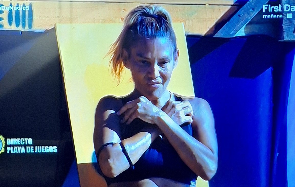 Tomaaaaa 
Ivonne salvada
Las plañideras siguen nominadas
#TierraDeNadie5