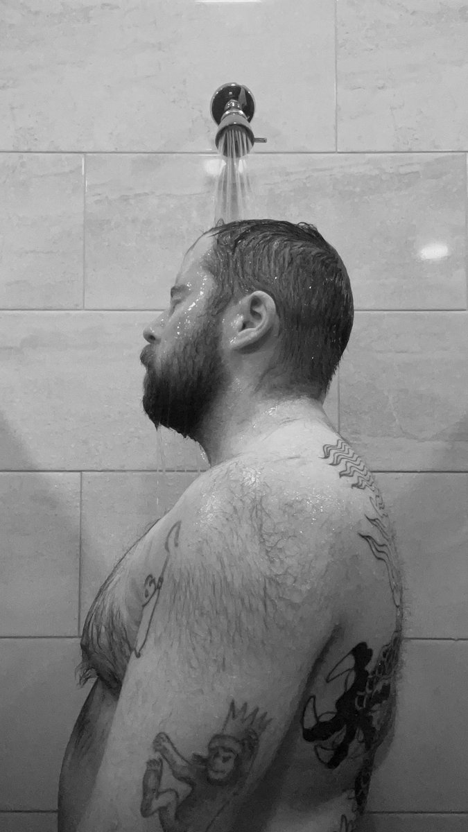 AvoidantKyle's tweet photo. 🧖🏻‍♂️ https://t.co/q6MHDS3yH7