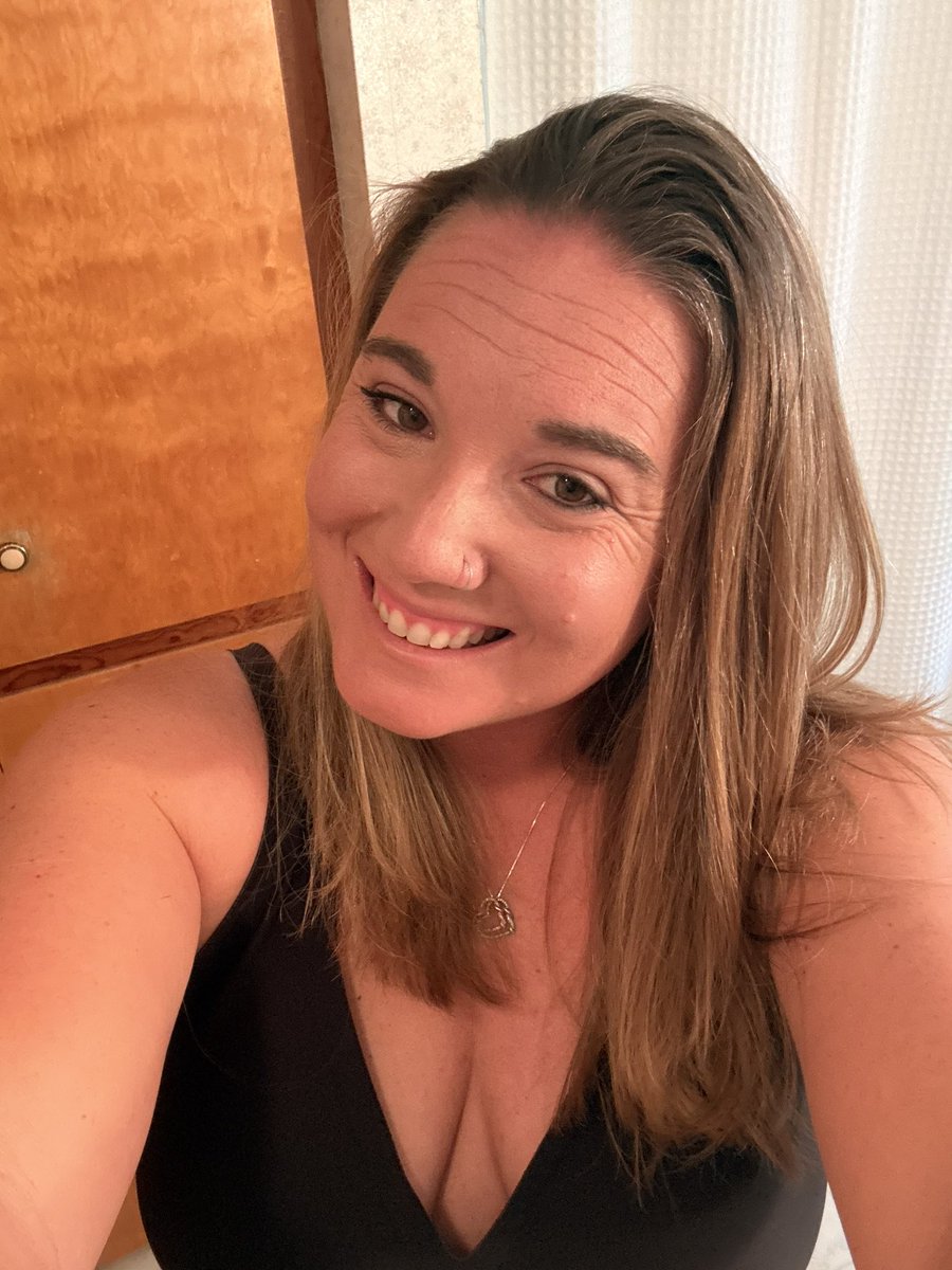 FloridaHotWife69 tweet media