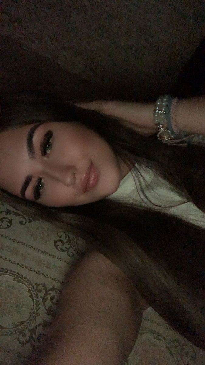 Shannonlouc1xe's tweet image. My Snapchat is scon020504😜😘 snap sessions all night