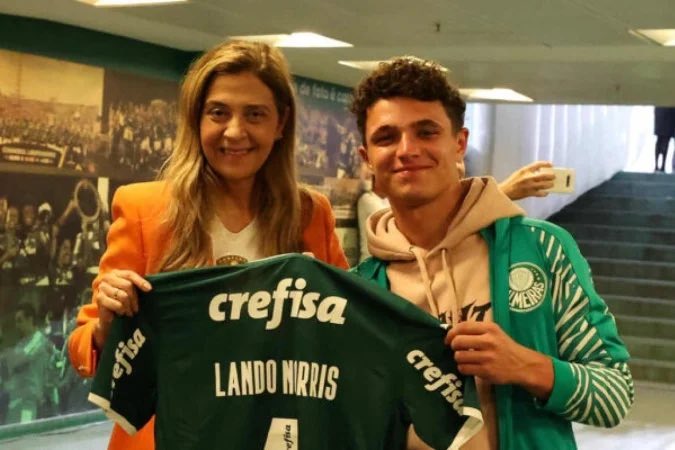 Boxing Day tweet media