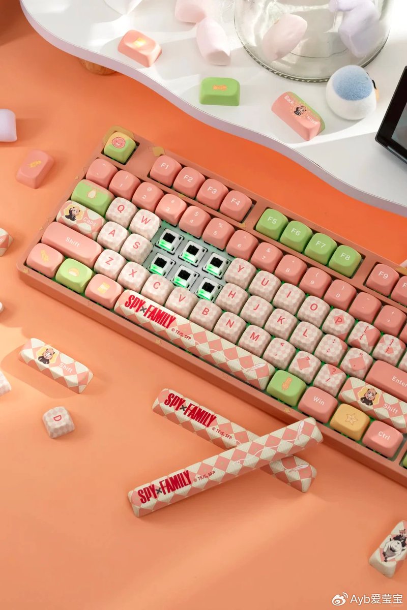 Rika Blank tweet media