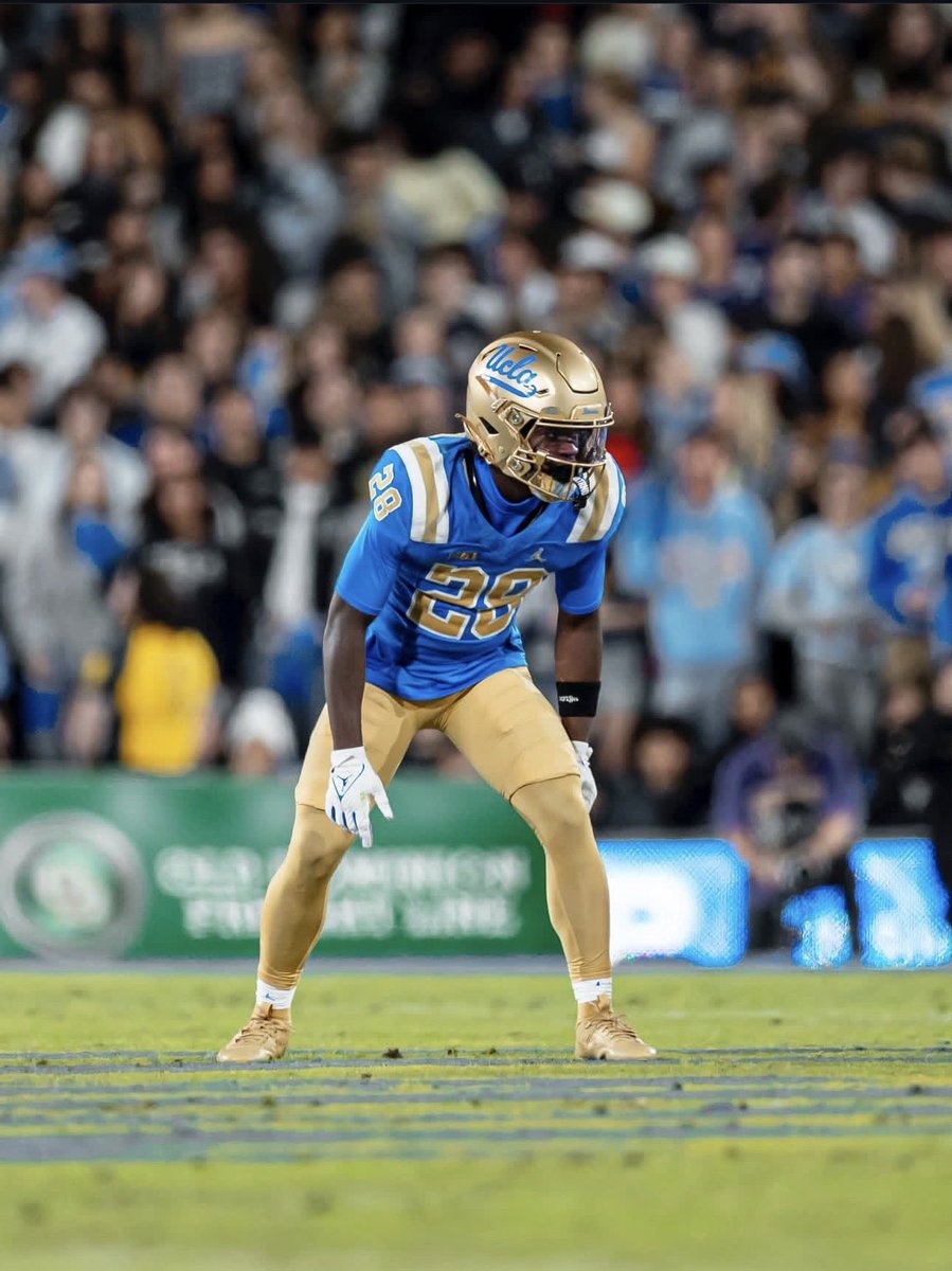 UCLA OFFERED💙🐻#AGTG
@RivalsFriedman <a href="/adamgorney/">Adam Gorney</a>
<a href="/ChadSimmons_/">ChadSimmons</a> <a href="/DemetricDWarren/">Demetric D. Warren</a>
@On3Recruits <a href="/TheUCReport/">Billy Tucker</a> <a href="/247Sports/">247Sports</a> <a href="/on3/"></a> <a href="/samspiegs/">Sam Spiegelman</a> <a href="/JeremyO_Johnson/">Jeremy Johnson</a> <a href="/SWiltfong_/">Steve Wiltfong</a> <a href="/AnnaH247/">Anna Adams</a> @RivalsWardlaw <a href="/CraigHaubert/">Craig Haubert</a> <a href="/GHamiltonOTF/">Gerry Hamilton</a> <a href="/TomLoy247/">Tom Loy</a> <a href="/TonyWatkin27512/">Tony Watkins</a> <a href="/BoulwareLeon/">Coach Boulware</a>
