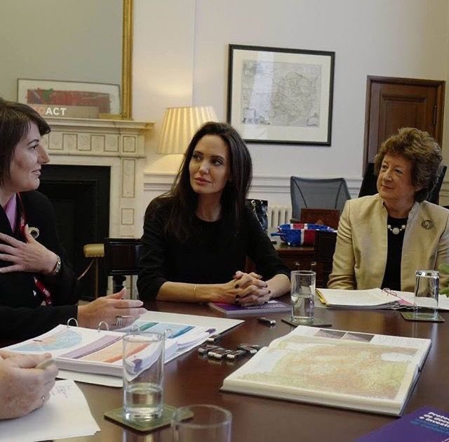 Angelina Jolie page tweet media