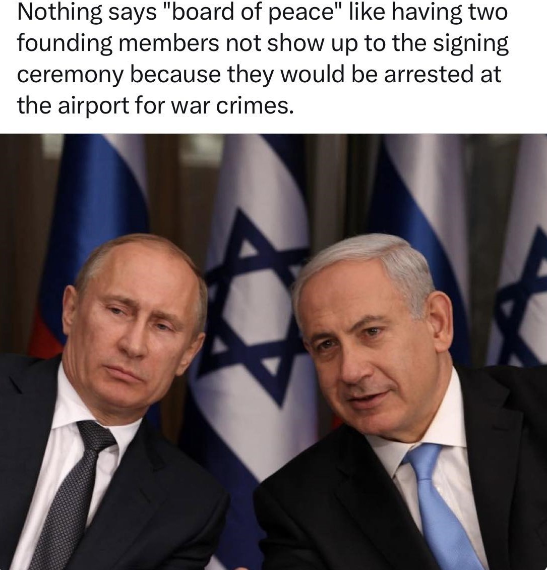 Viewtiful18's tweet photo. Hasta que no quiten a esa cochinada de presidente que tienen los gringos, mejor me limito a comunicarme en español y no intercambiar mensajes con quien sea que parezca gringo. De los israelitas, ya ni hablar. Peor aún. ¡Qué horror de mundo estamos viviendo por sus estupideces! 🤬 https://t.co/bf9o5jSvPY