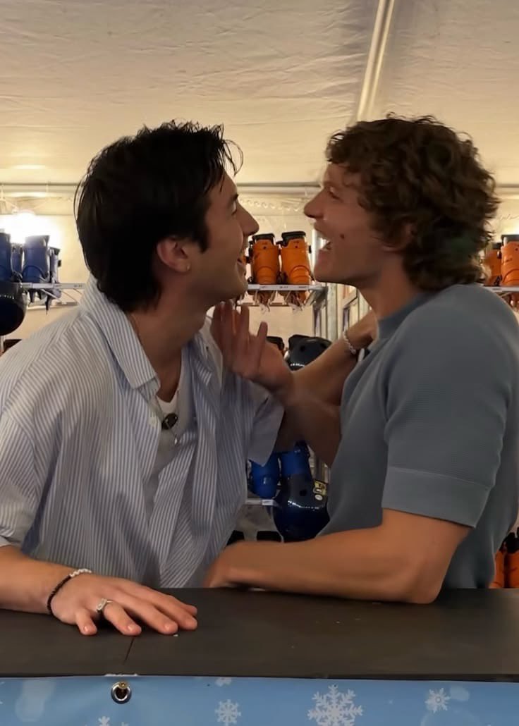 Müno✨ tweet media