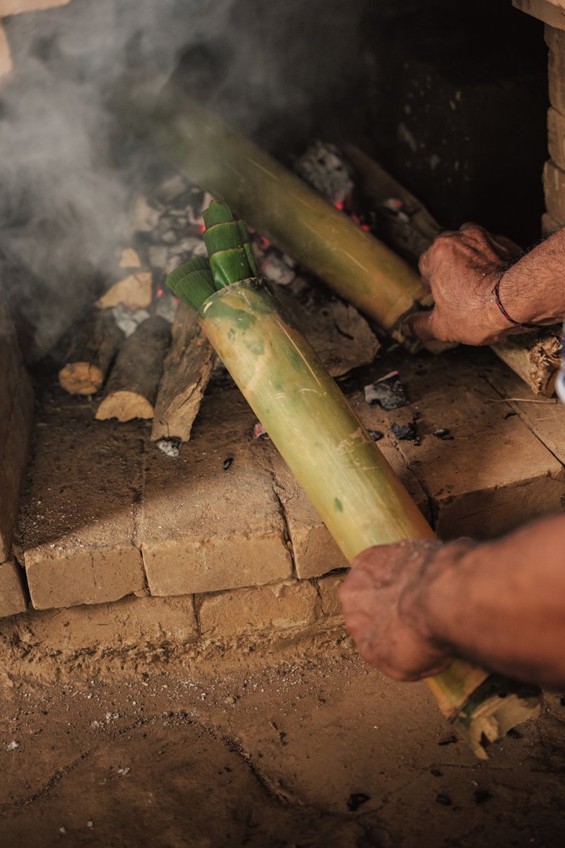green_byjohn's tweet photo. At Tembaga, rendang is cooked inside a sealed bamboo tube over an open fire. The bamboo holds the heat and the smoke while the ingredients cook slowly inside. The tube itself adds flavour. Bamboo contains natural silica and releases a faint mineral quality into whatever is cooked inside it. It is one of the oldest cooking methods in Southeast Asia, used long before metal pots existed. We make it with beef or mushroom, or you can try both, just ask our chef!

#Bambo #FoodieFind #Traditional #Experience #Ubud #Bali