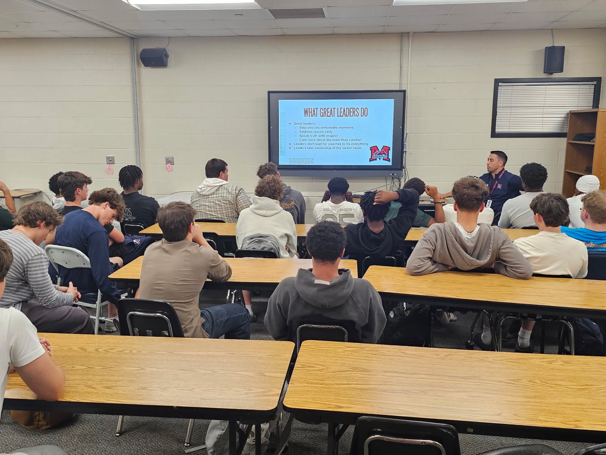 MBHS Bronco Football tweet media