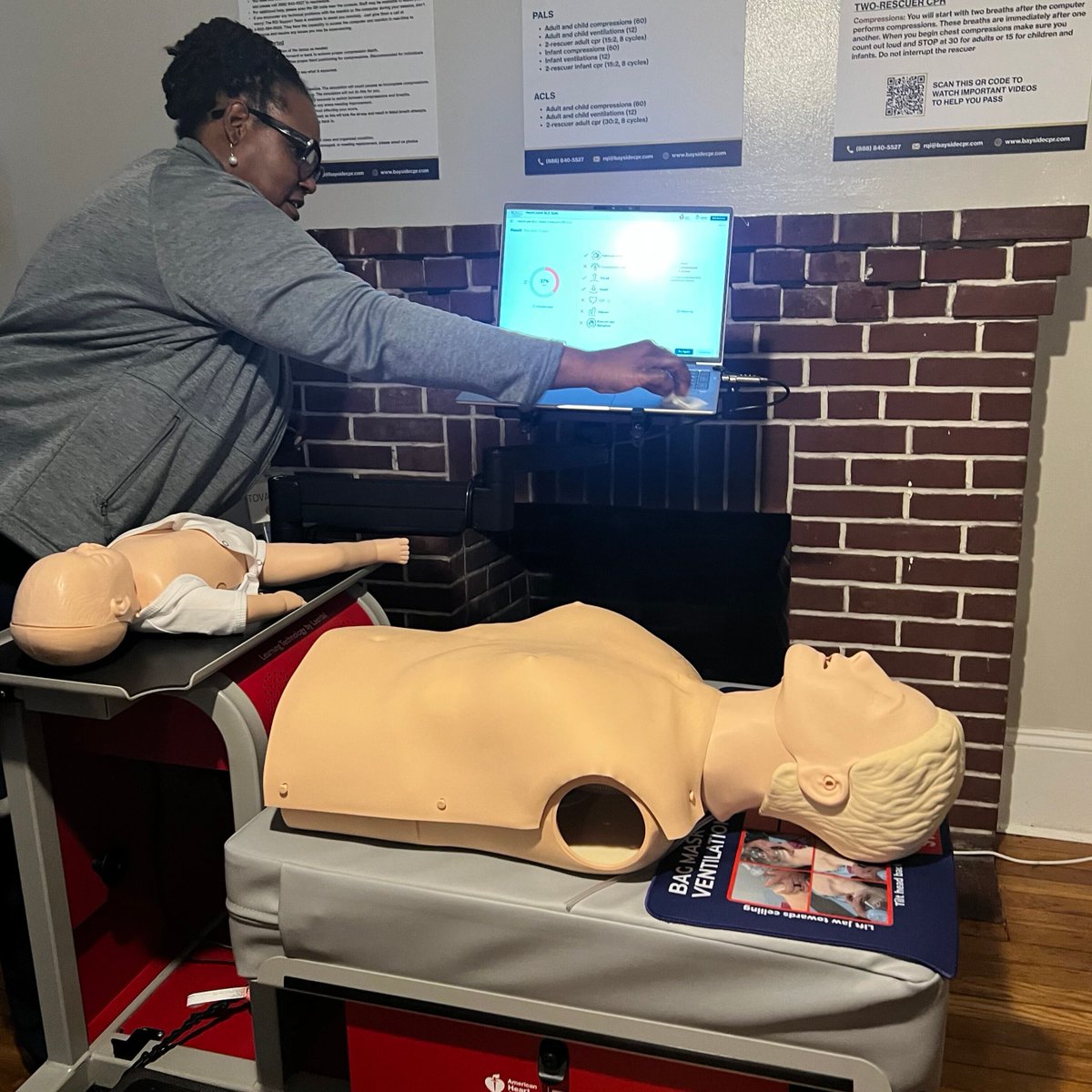 Dr. Nina tweet media